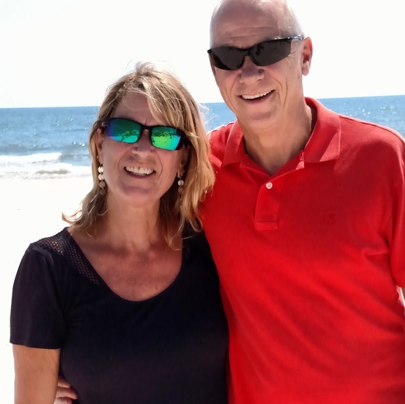 Meet your Posher, Robin - Picture 1 of 1